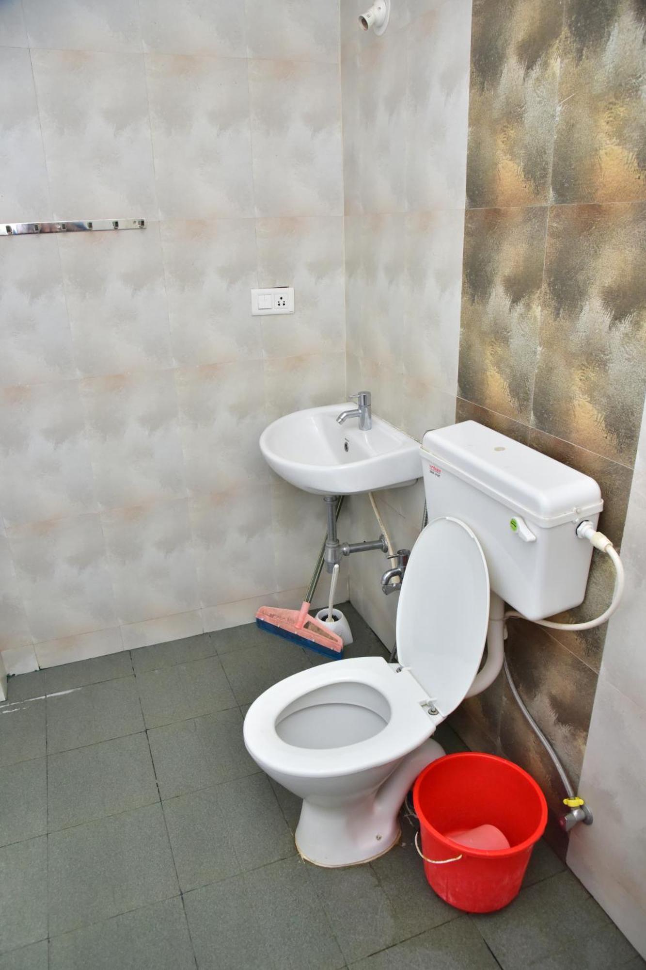 Fieldstone Mist 2 Bhk Ac Flat * Talaulim